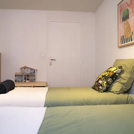 Centre, 2 Chambres, Ideal Pour Famille * イエール