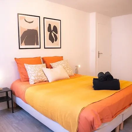 Centre, 2 Chambres, Ideal Pour Famille *