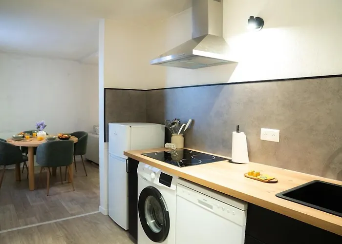 Centre, 2 Chambres, Ideal Pour Famille * Ιέρ